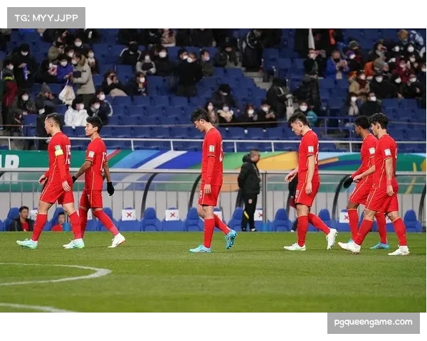 埃门杯赛遭遇意外失利，霍赫芬客场小胜，体能教练成焦点