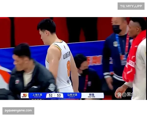 上海队双外援末节发力 破解对手防守布局见效